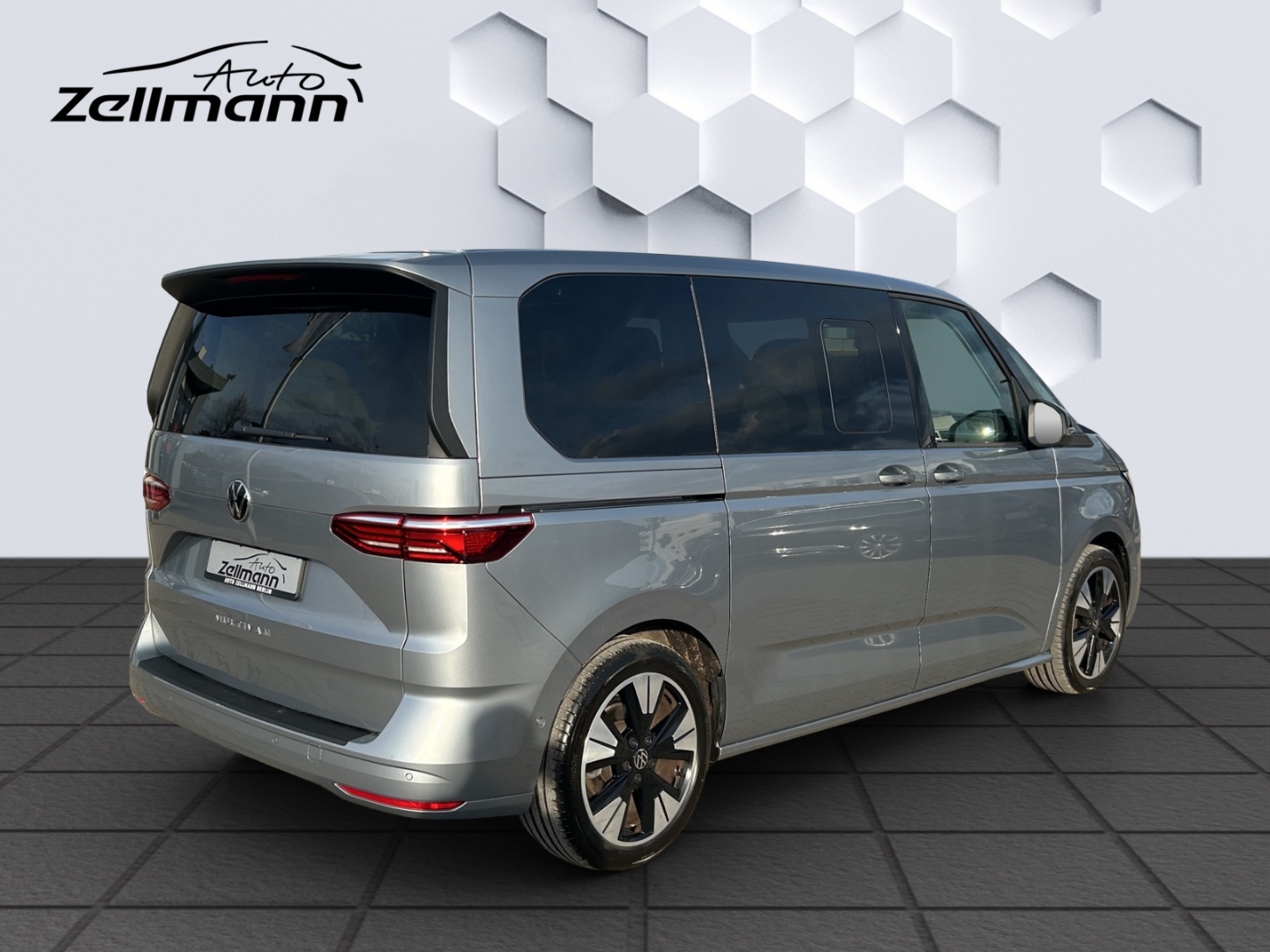 T7 Multivan Life 2.0 TDI 110kW AHZV MatrixLED ACC 360°Kamera Standheizung Sitzheizung 7-Sitzer