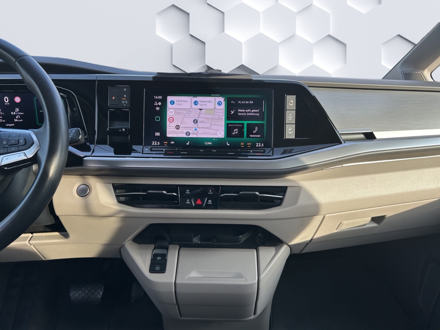 T7 Multivan Life 2.0 TDI 110kW AHZV MatrixLED ACC 360°Kamera Standheizung Sitzheizung 7-Sitzer