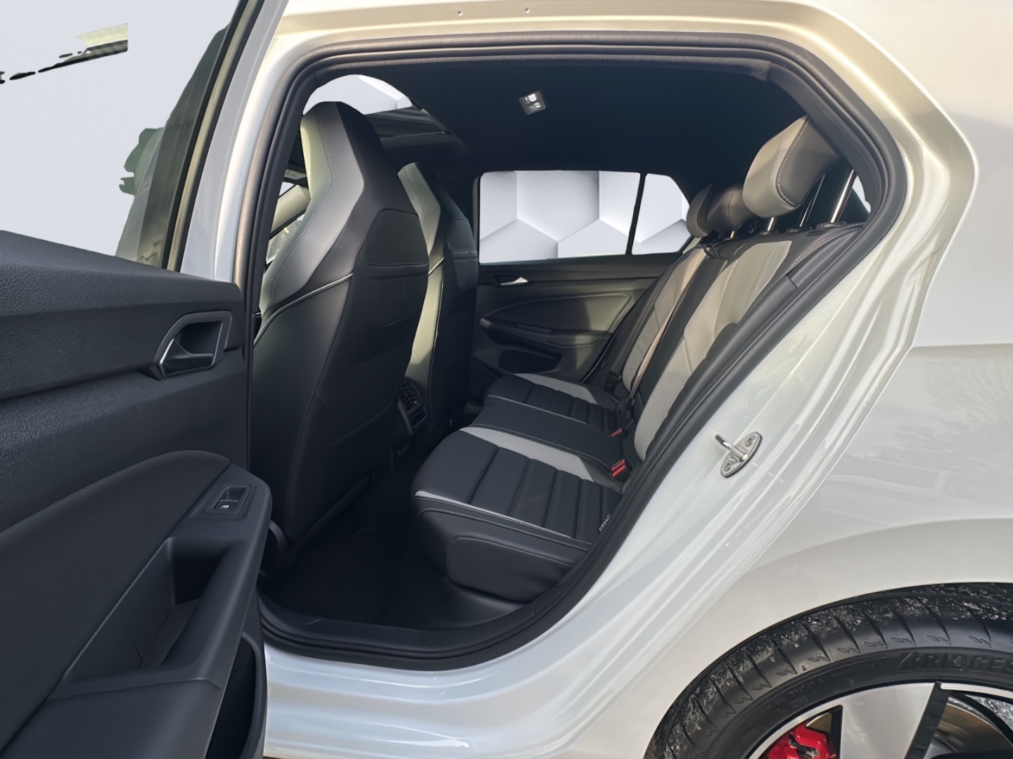 Golf GTE 1.5l eHybrid DSG Navi AhK Panodach Navi