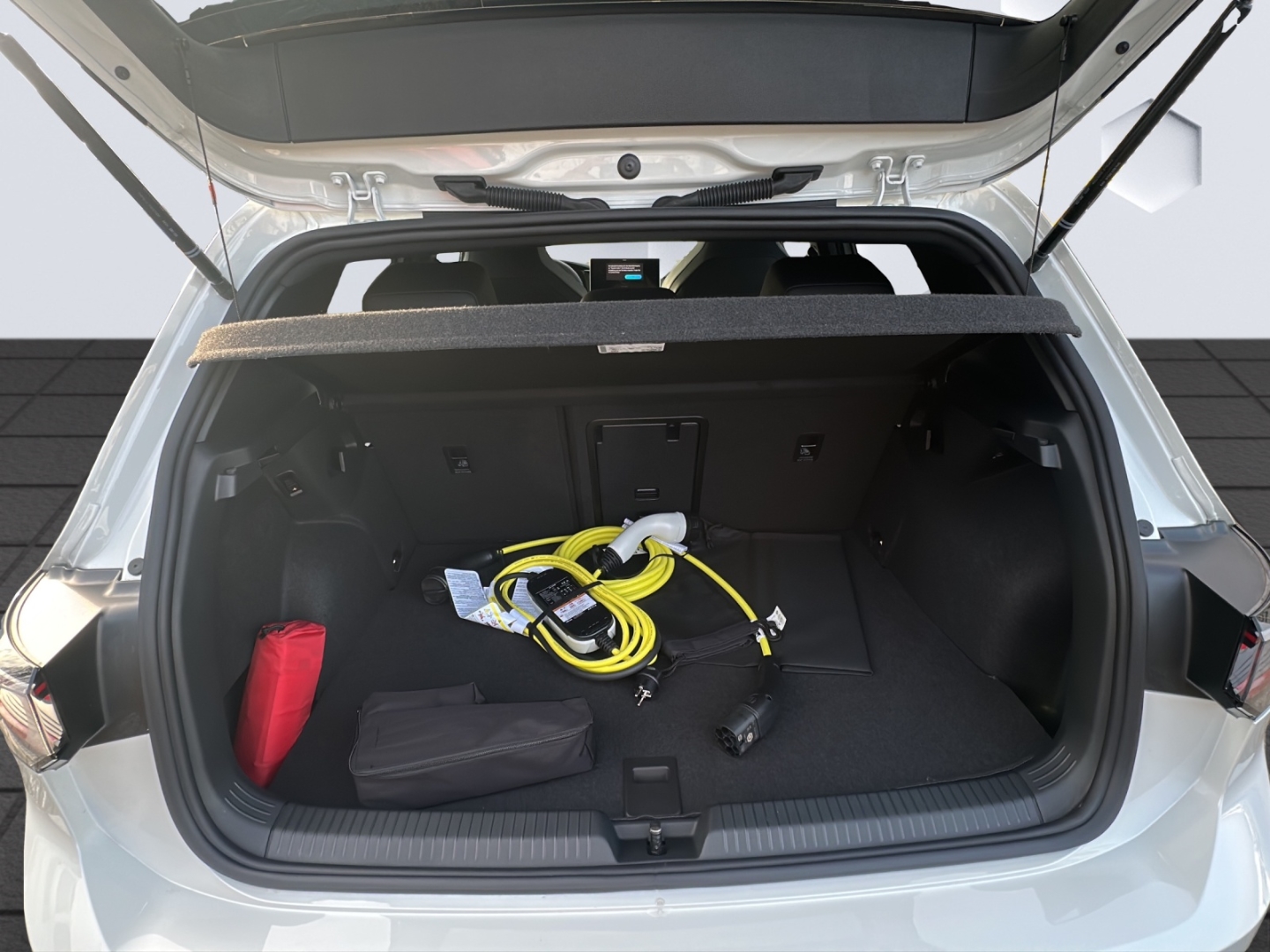 Golf GTE 1.5l eHybrid DSG Navi AhK Panodach Navi
