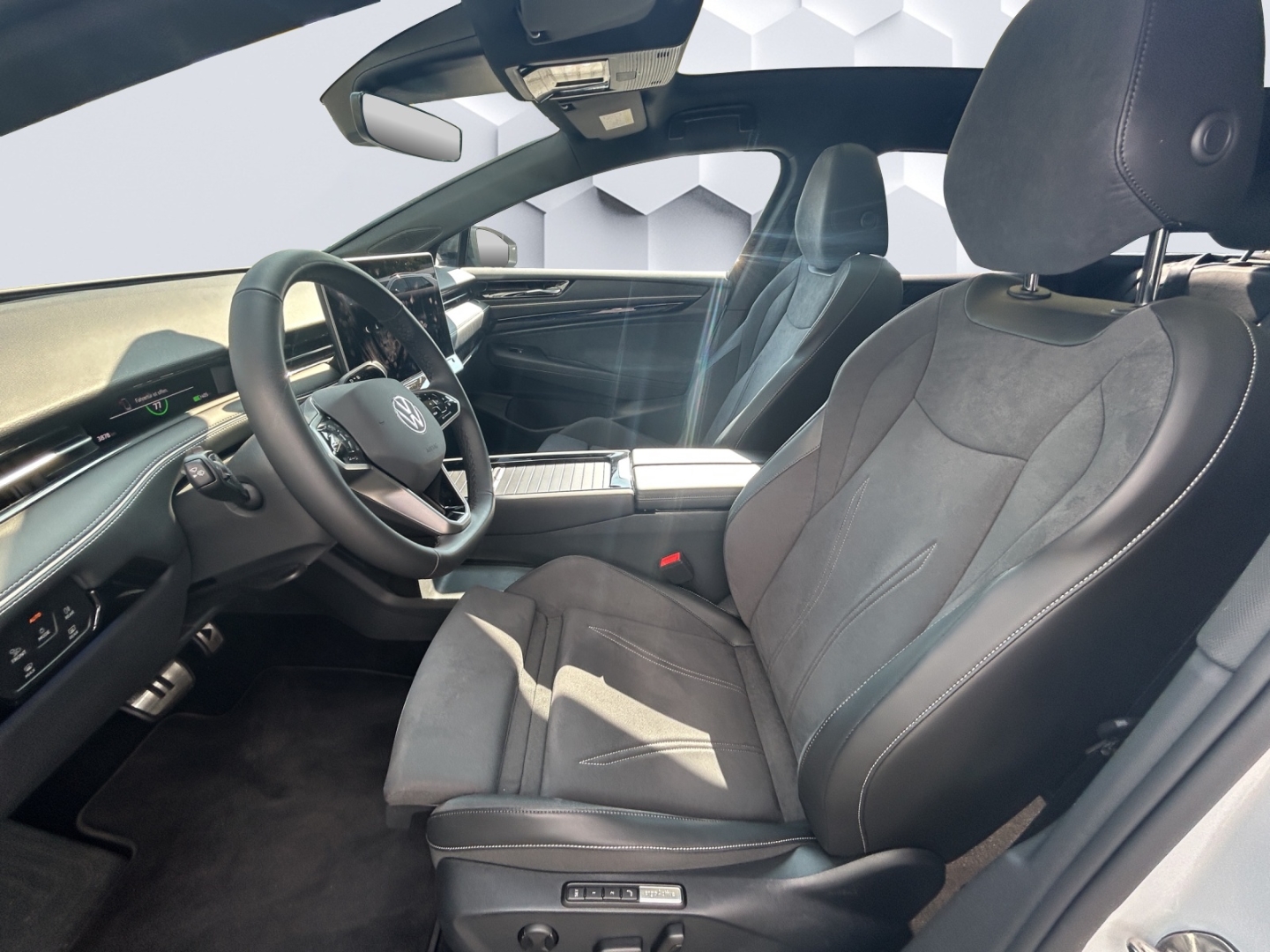 ID.7 210kW Tourer Pro S AHZV Navi Allwetter IQ Drive Wärmepumpe