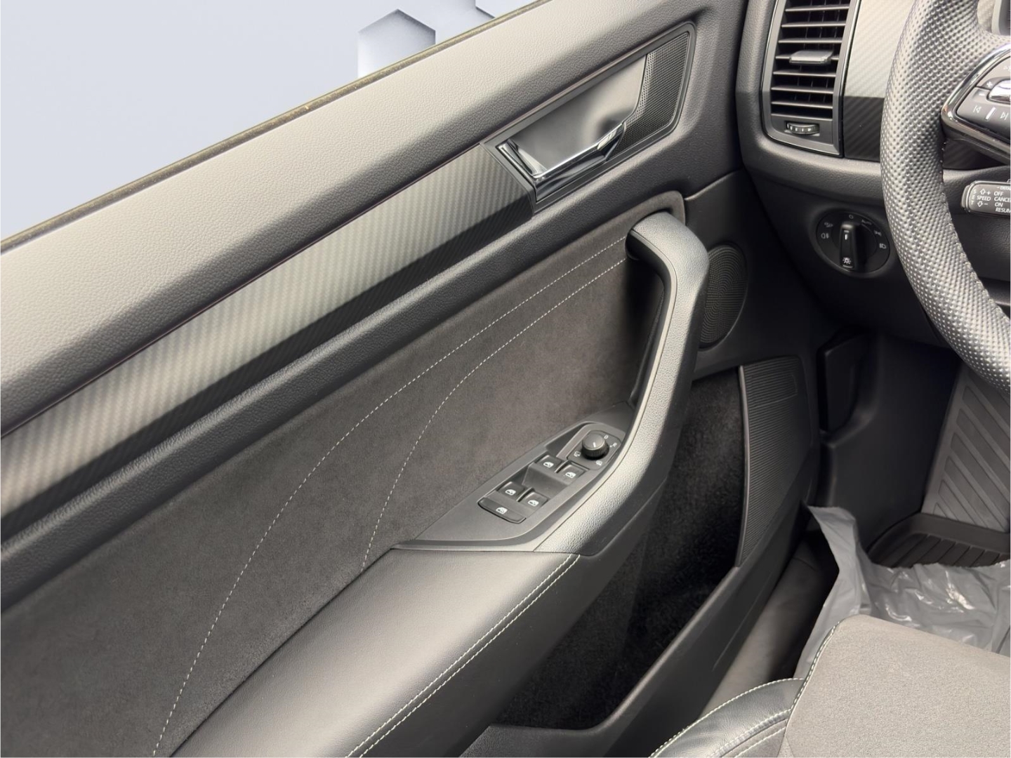 Kodiaq Sportline 2.0TDI AHZV MatrixLED ACC Rückfahrkamera Sitzheizung
