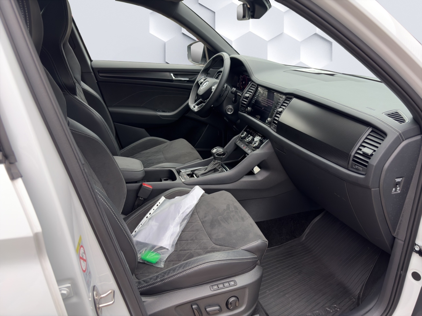 Kodiaq Sportline 2.0TDI AHZV MatrixLED ACC Rückfahrkamera Sitzheizung