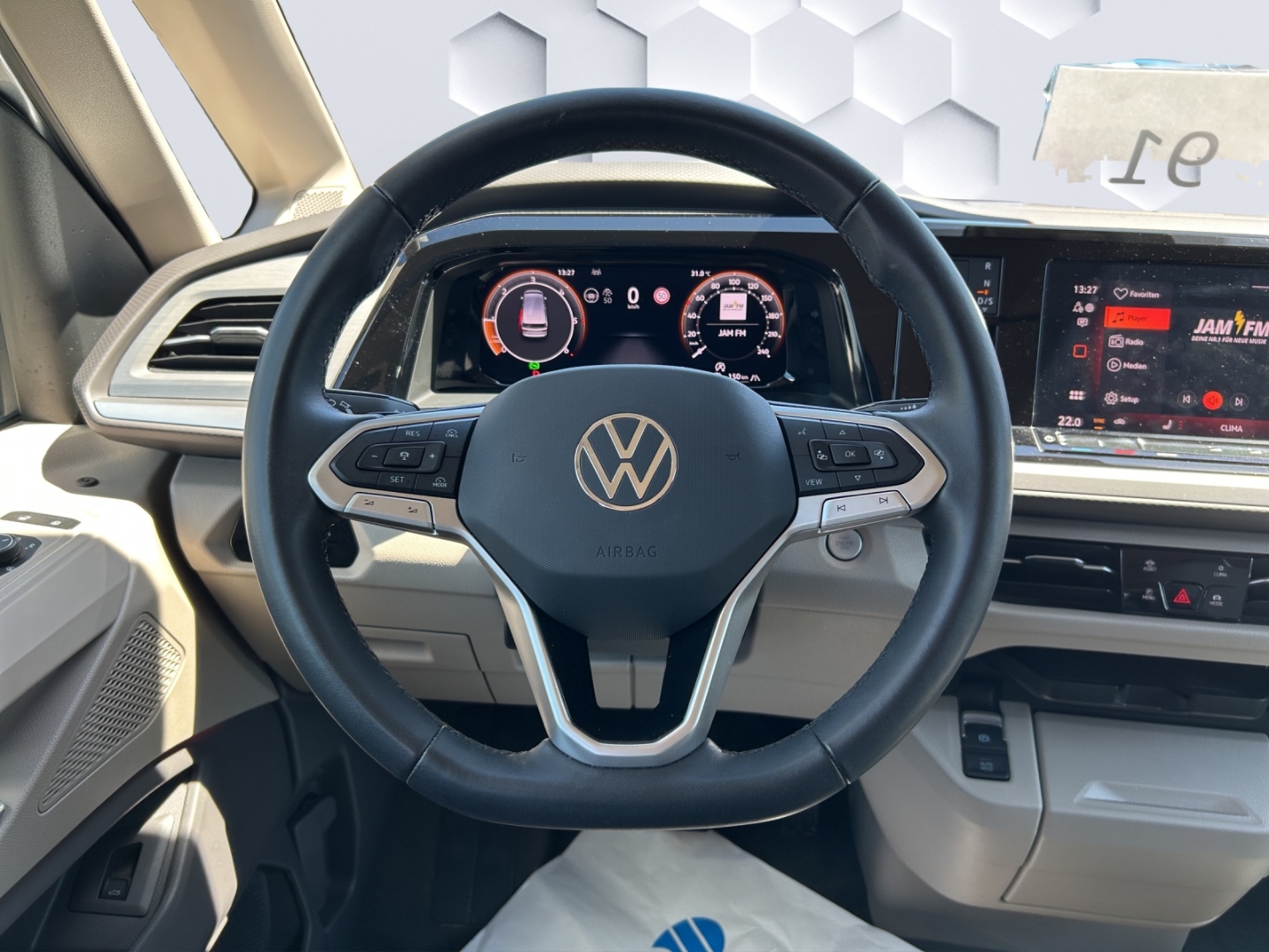 T7 Multivan Lang 2.0 TDI 110kW AHZV MatrixLED ACC ParkAssist 360°Kamera Standheizung 7-Sitzer