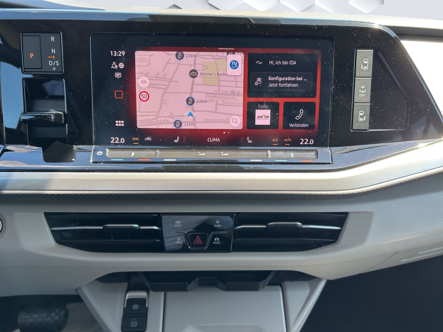 T7 Multivan Lang 2.0 TDI 110kW AHZV MatrixLED ACC ParkAssist 360°Kamera Standheizung 7-Sitzer