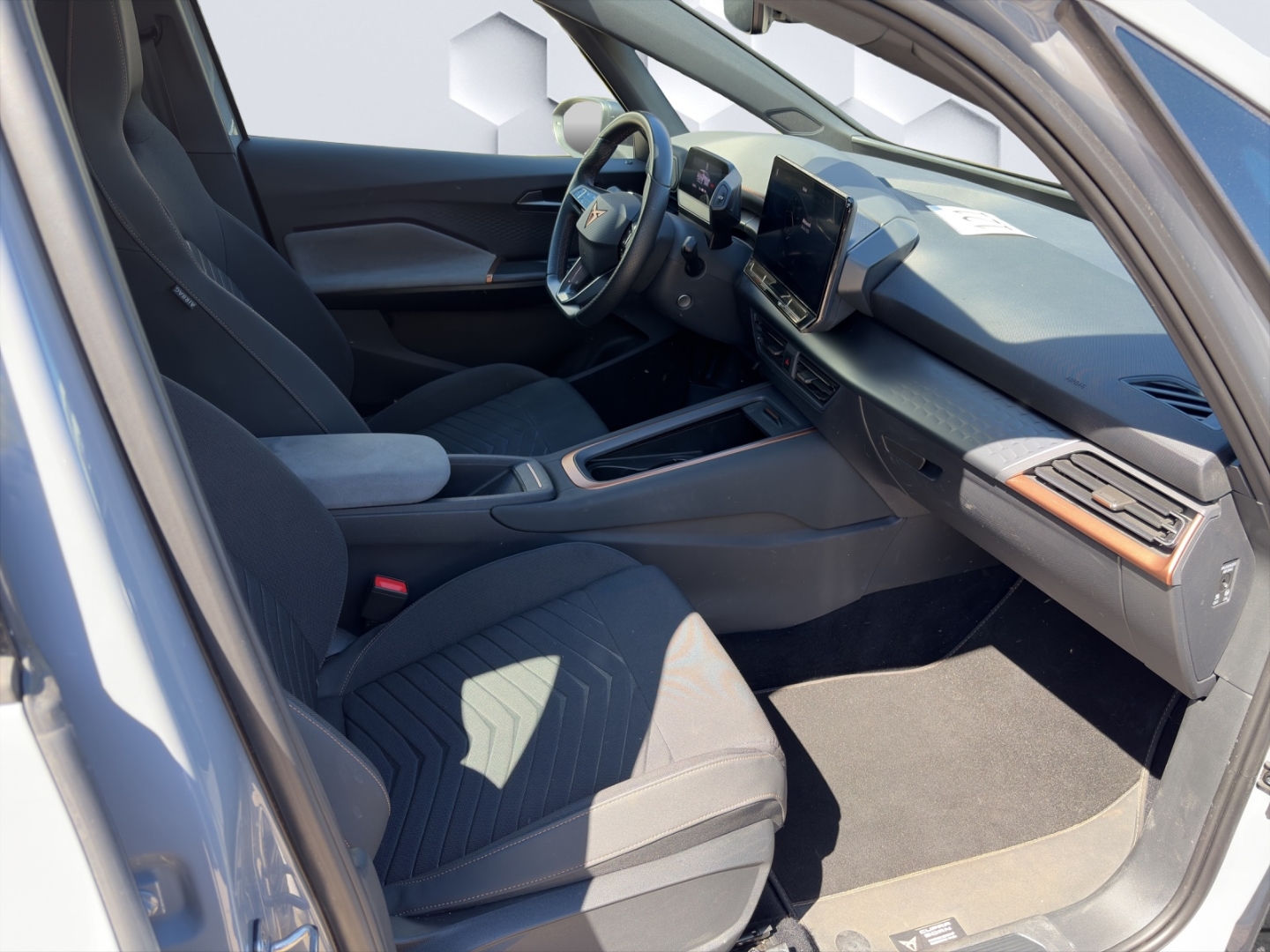 Born 150 kW 150kW LED GJR PDC DAB+