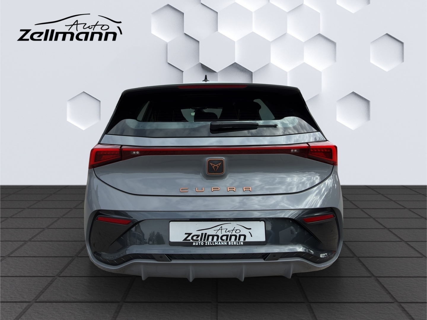 Born LED GJR ACC 360°Kamera Navi App-Connect