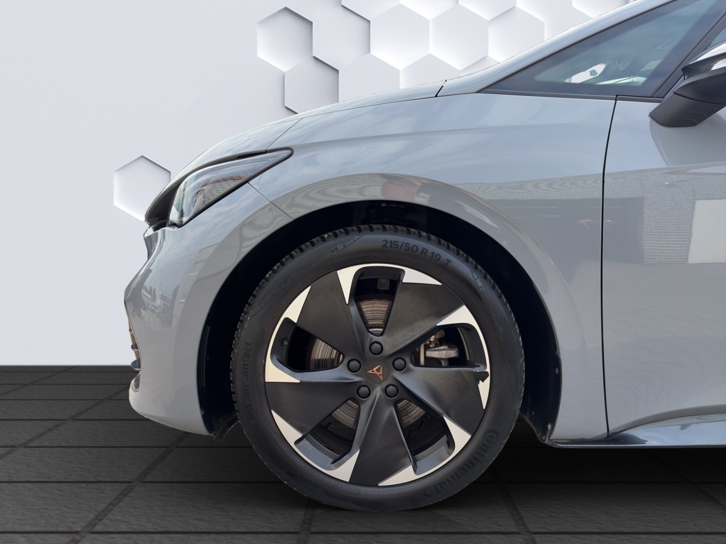 Born LED GJR ACC 360°Kamera Navi App-Connect