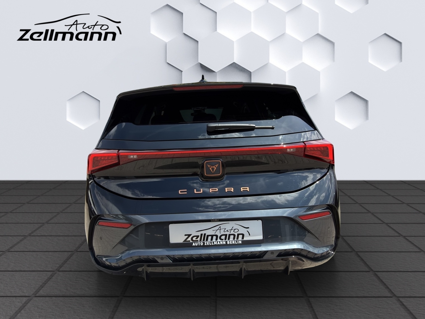Born 170kW LED HuD GJR ACC 360°Kamera Sitzheizung