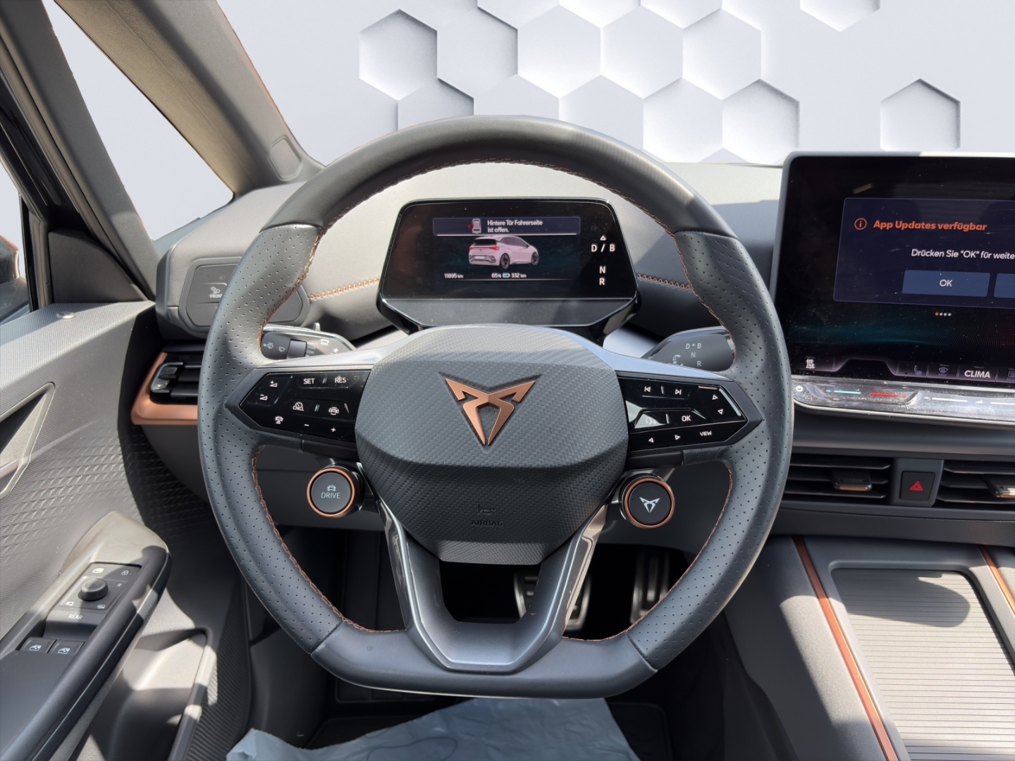 Born 170kW LED HuD GJR ACC 360°Kamera Sitzheizung