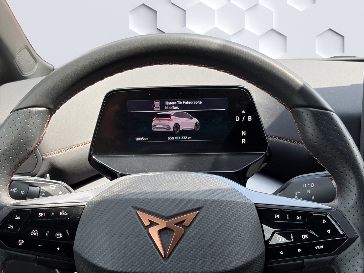 Born 170kW LED HuD GJR ACC 360°Kamera Sitzheizung