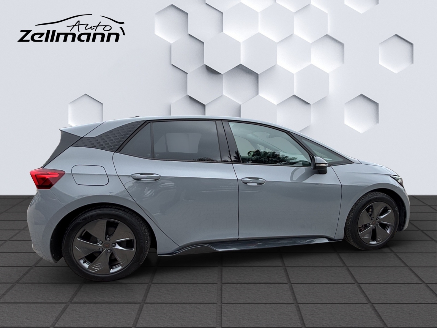 Born 150kW LED ACC PDC Rückfahrkamera Sitzheizung