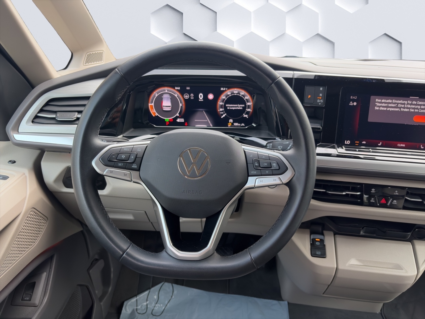 T7 Multivan Life lang LR 2.0TDI 110kW DSG AHZV MatrixLED ACC ParkAssist 360°Kamera Standheizung Sitzheizung 7-Sitzer