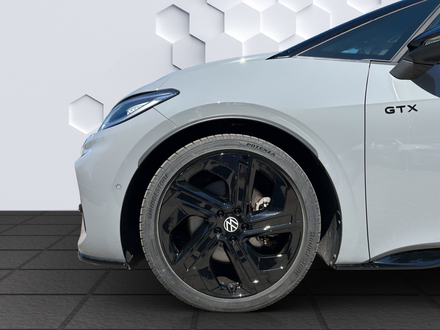ID.3 240 kW GTX Performance 240kW MatrixLED PanoDach HuD ACC 360°Kamera ParkAssist Sitzheizung