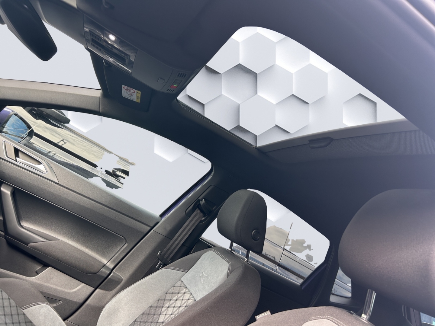 Polo VI R-Line 1.0TSI 81kW MatrixLED ACC Rückfahrkamera ParkAssist Sitzheizung