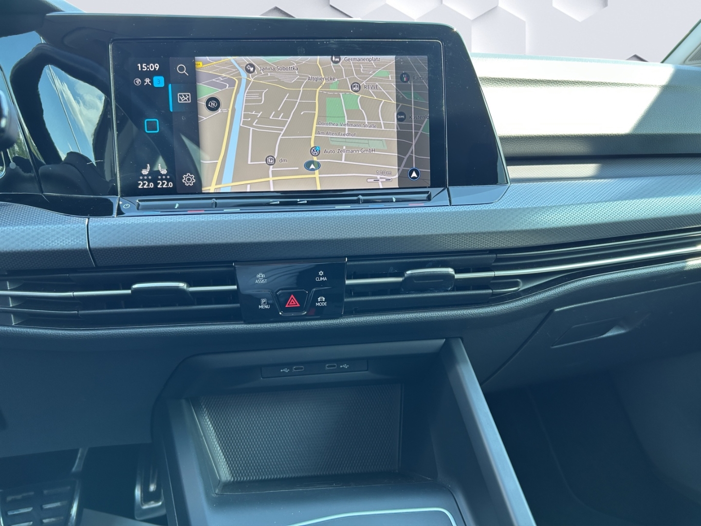Golf VIII 2.0TDI Active 110kW DSG AHZV LED GJR ACC Rückfahrkamera Sitzheizung