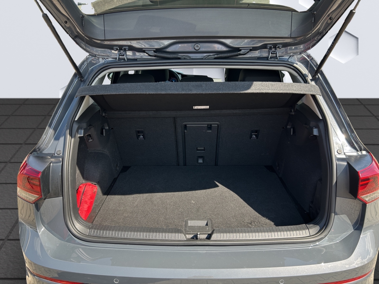Golf VIII 2.0TDI Active 110kW DSG AHZV LED GJR ACC Rückfahrkamera Sitzheizung