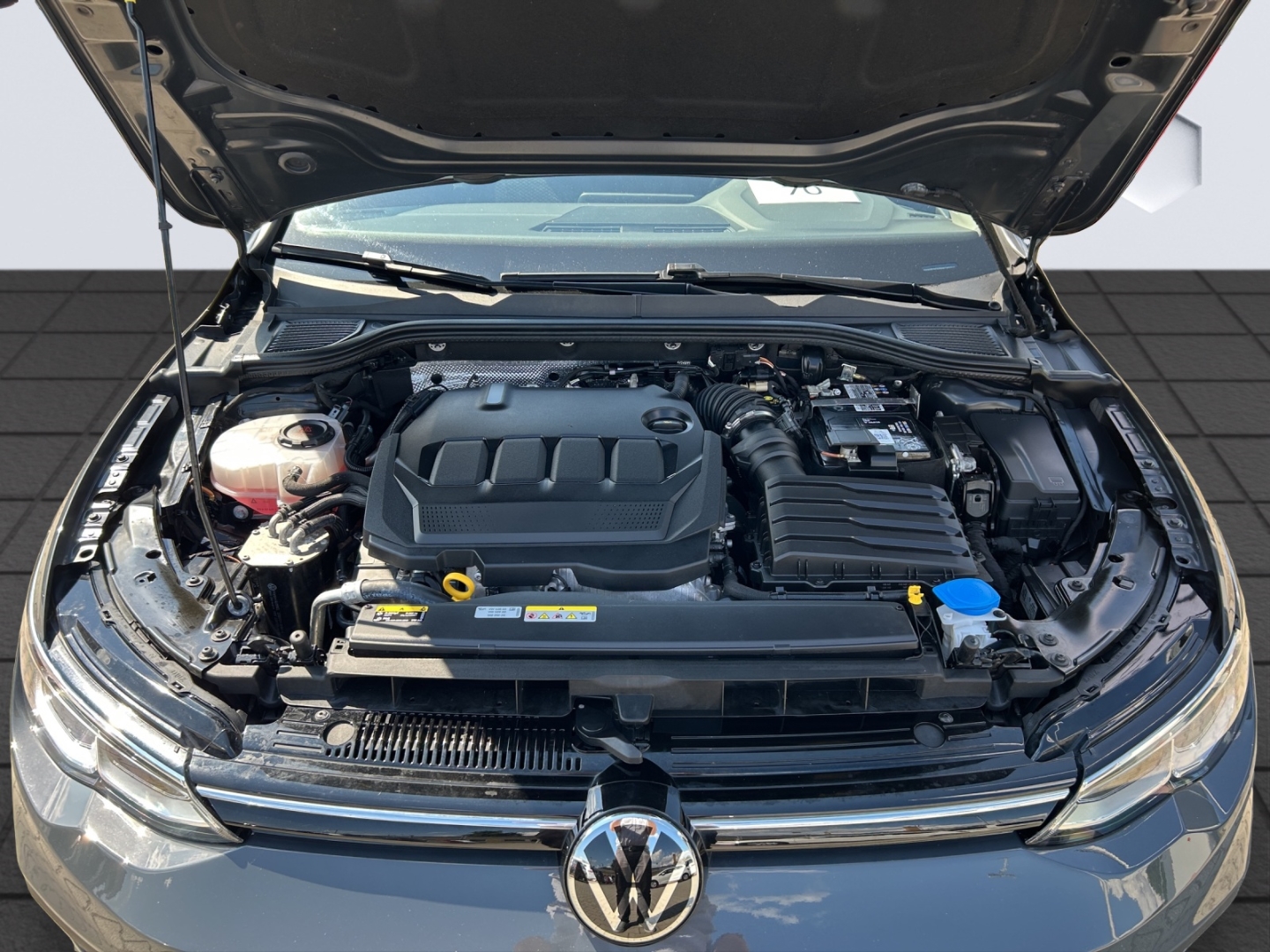 Golf VIII 2.0TDI Active 110kW DSG AHZV LED GJR ACC Rückfahrkamera Sitzheizung