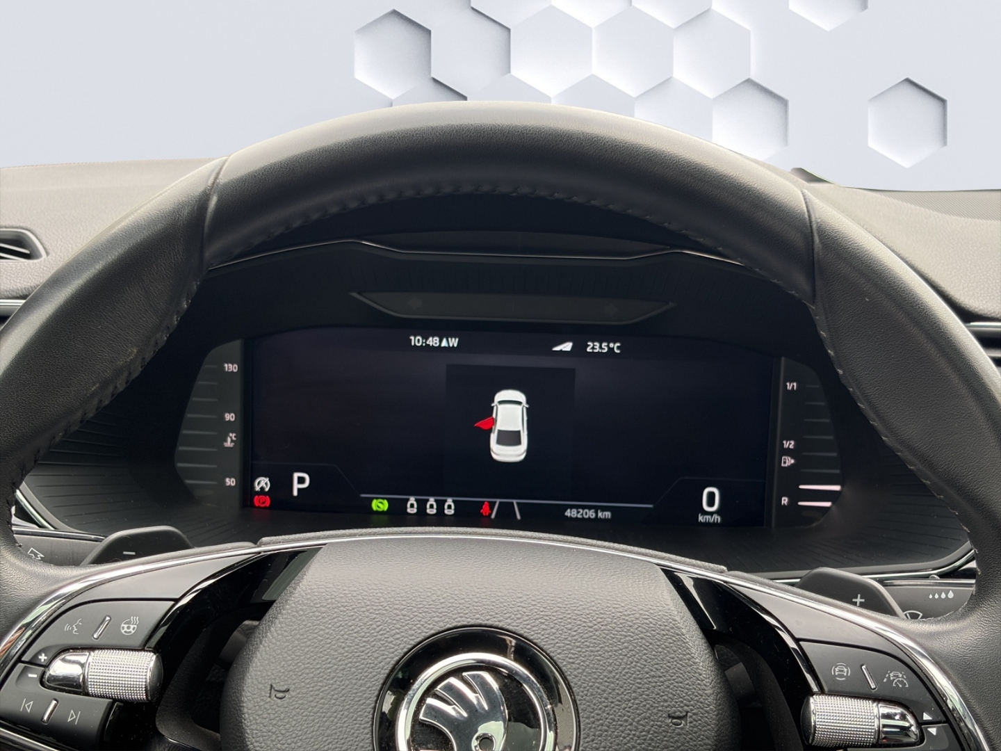 Superb L&K 2.0TDI 147kW DSG 4x4 AHZV MatrixLED PanoDach ACC ParkAssist 360°Kamera Sitzheizung Standheizung