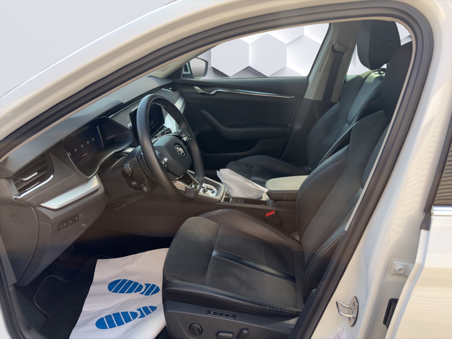 Octavia Style 1.4 TSI 110kW DSG MatrixLED PanoDach HuD ACC Rückfahrkamera Sitzheizung