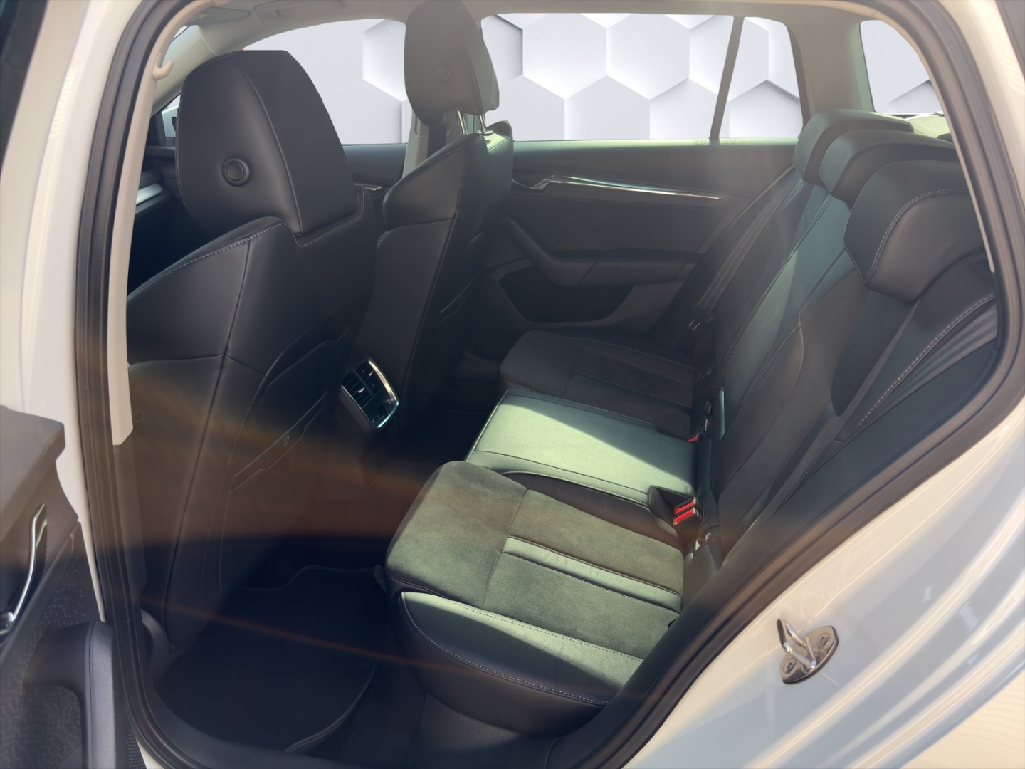 Octavia Style 1.4 TSI 110kW DSG MatrixLED PanoDach HuD ACC Rückfahrkamera Sitzheizung