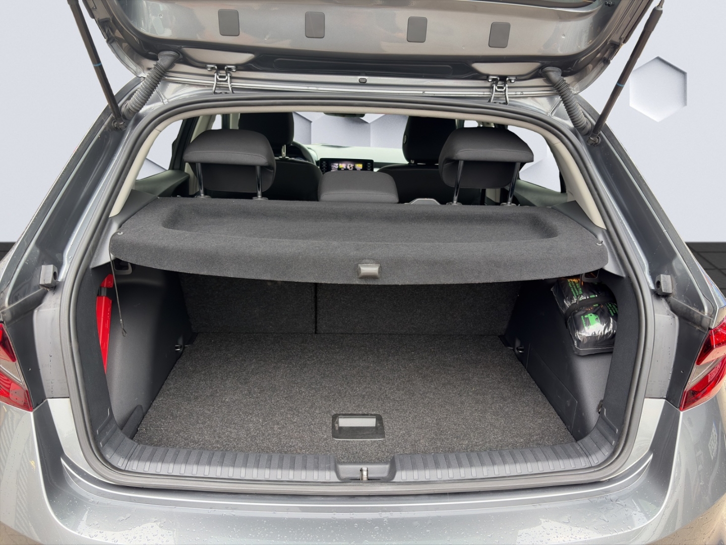 Fabia Tour 1.5TSI 110kW DSG AHZV GJR PDC ACC Sitzheizung