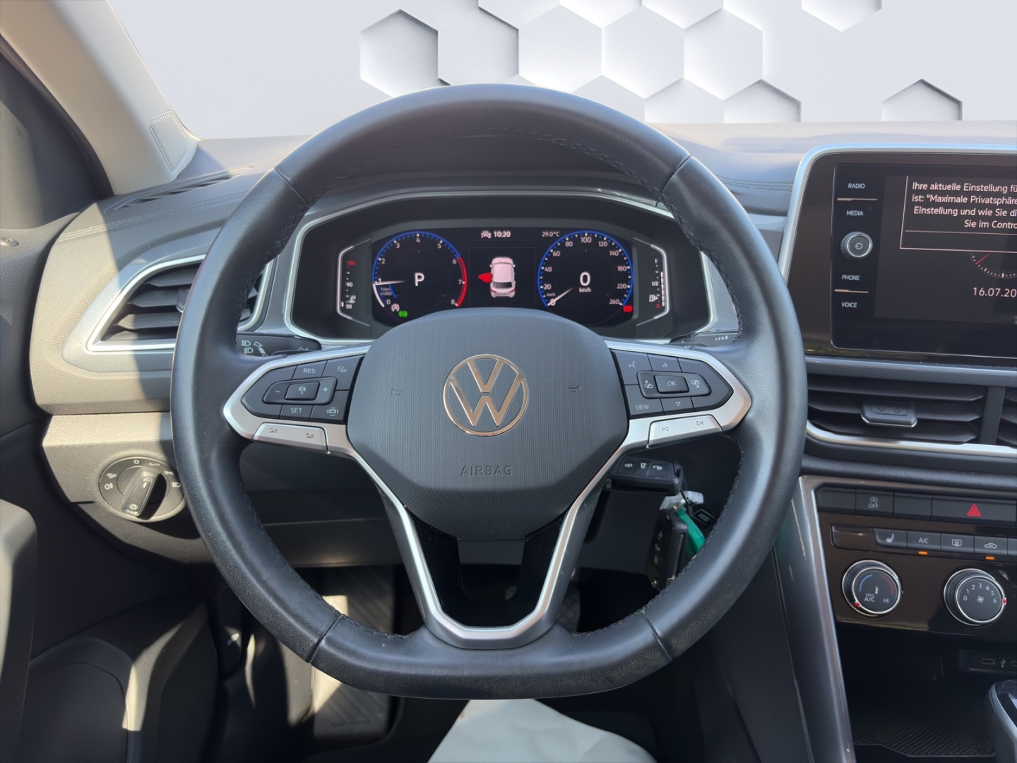 T-Roc Style 1.5TSI 110kW DSG LED GJR ACC Sitzheizung