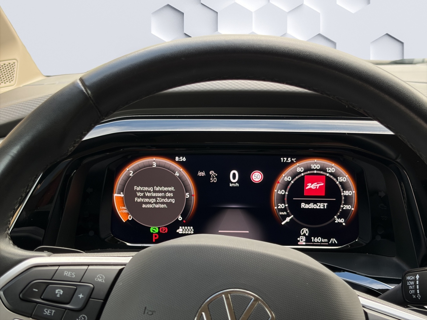 T7 Multivan Lang 2.0 TDI 110kW AHZV MatrixLED ACC DCC ParkAssist 360°Kamera Standheizung 7-Sitzer