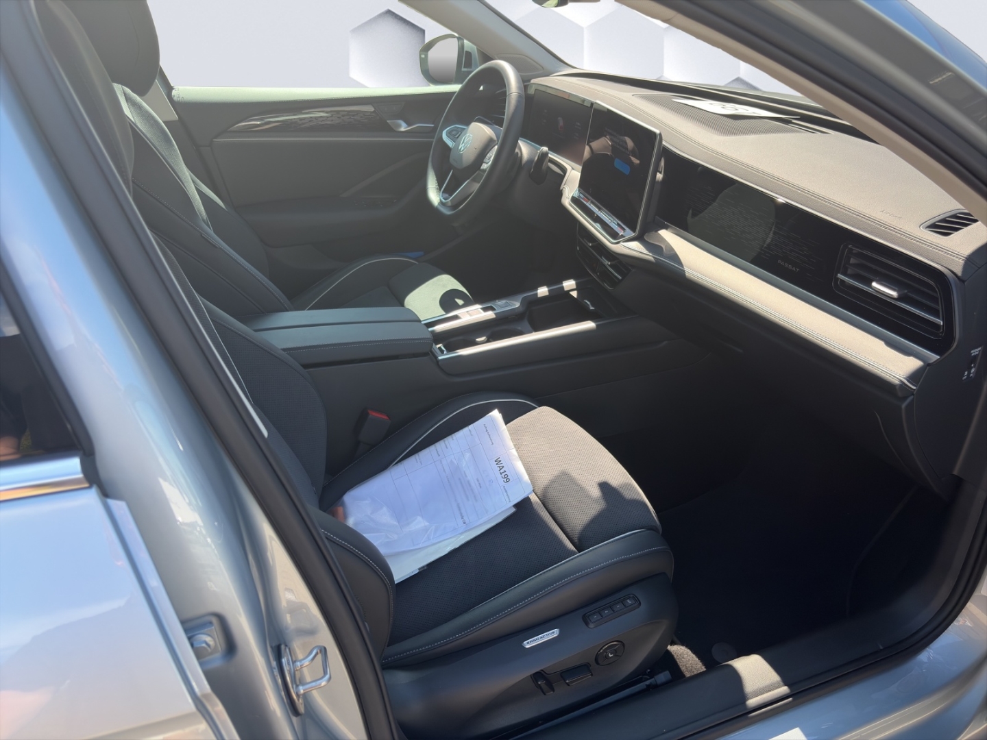 Passat Variant eHybrid Business 1.5 TSI Hybrid AHZV LED HuD ACC ParkAssistPro 360°Kamera Sitzheizung