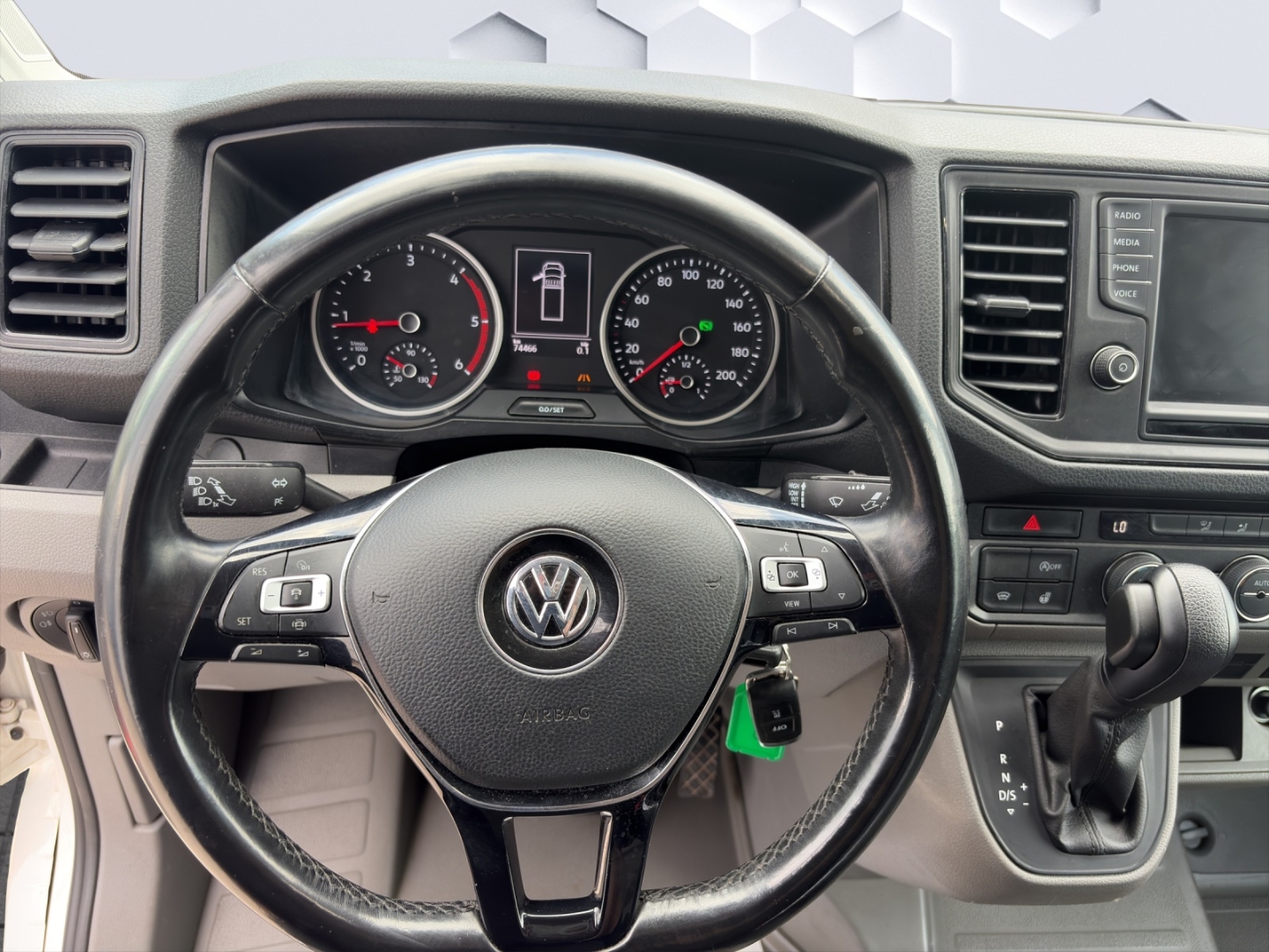 Crafter Koffer Einzelkabine MR 2.0TDI DSG LED ACC Standheizung Klima