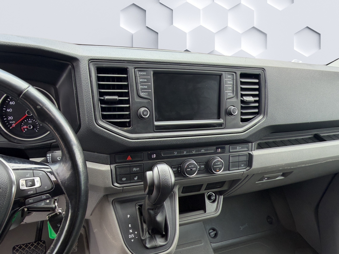 Crafter Koffer Einzelkabine MR 2.0TDI DSG LED ACC Standheizung Klima