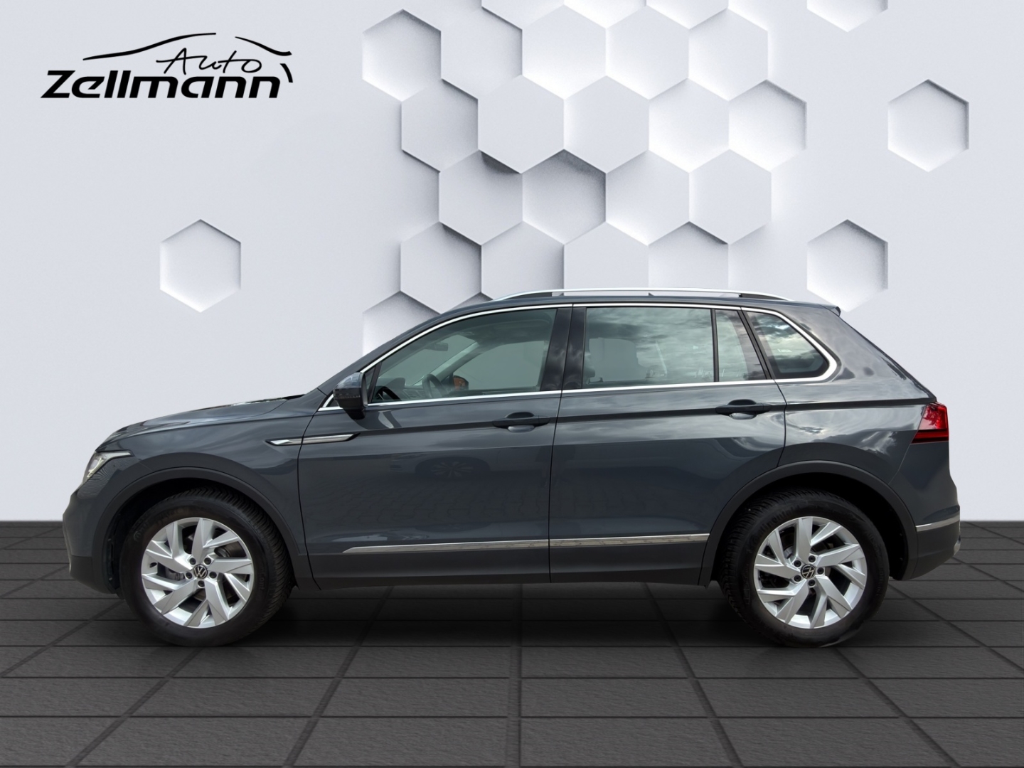 Tiguan Elegance 2.0TSI 4M DSG AHZV MatrixLED PDC ACC Sitzheizung