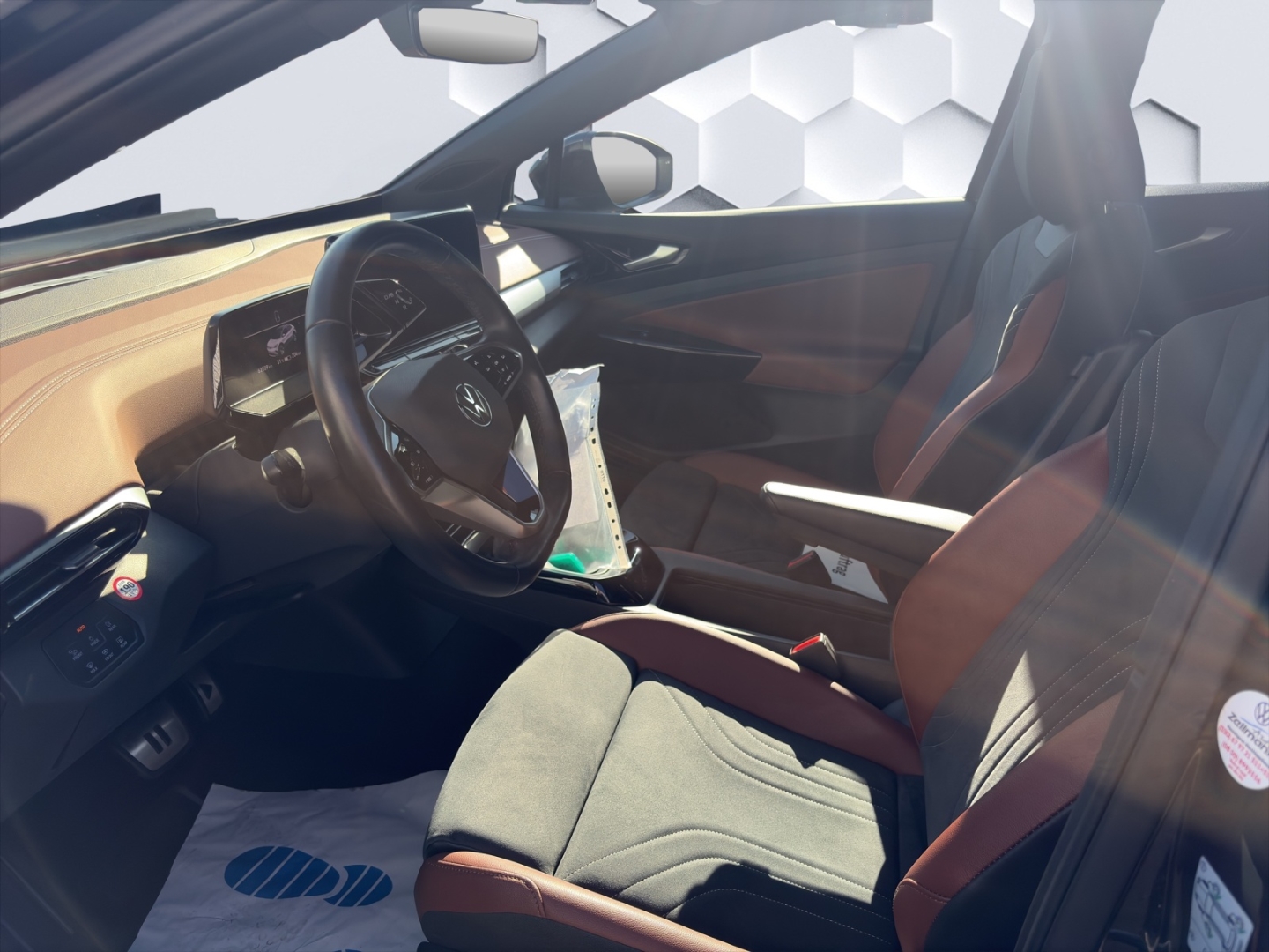 ID.4 150 kW Pro Performance AHZV MatrixLED PanoDach HuD ACC 360° Kamera Sitzheizung