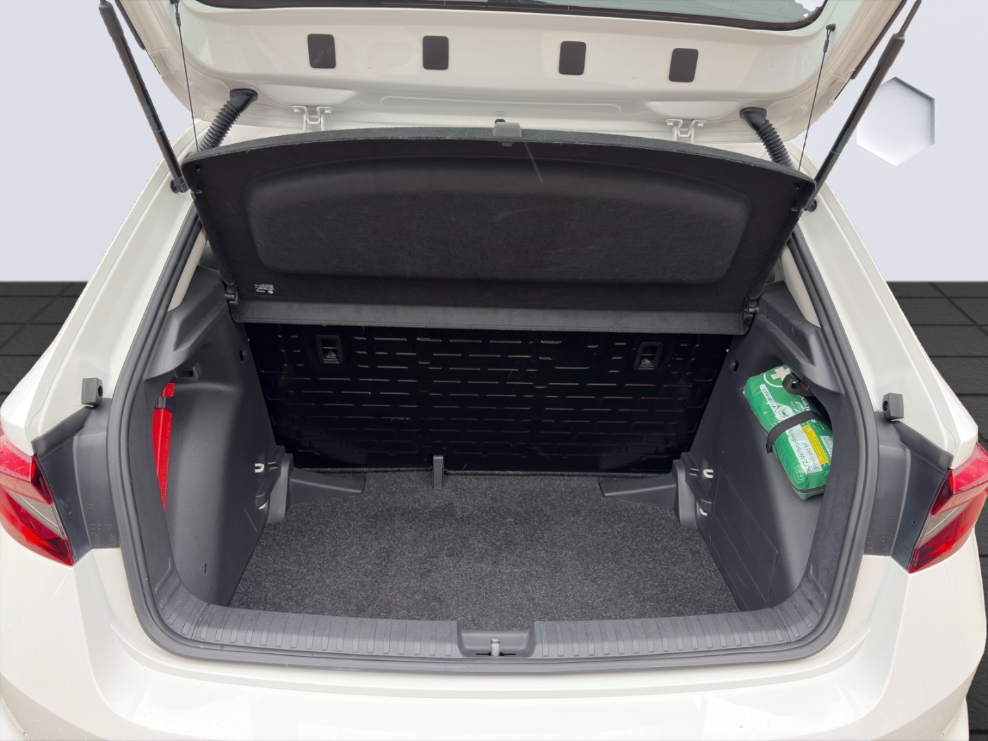 Fabia Active 48kW ACT 1.0 LED PDC hi. Klima ZV