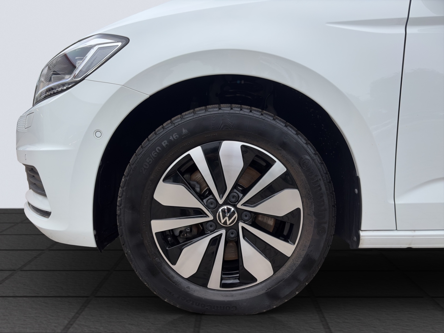 Touran Comfortline BMT Start-Stopp GOAL 1.5TSI 110 kW DSG AHZV LED GJR ACC ParkAssist Sitzheizung
