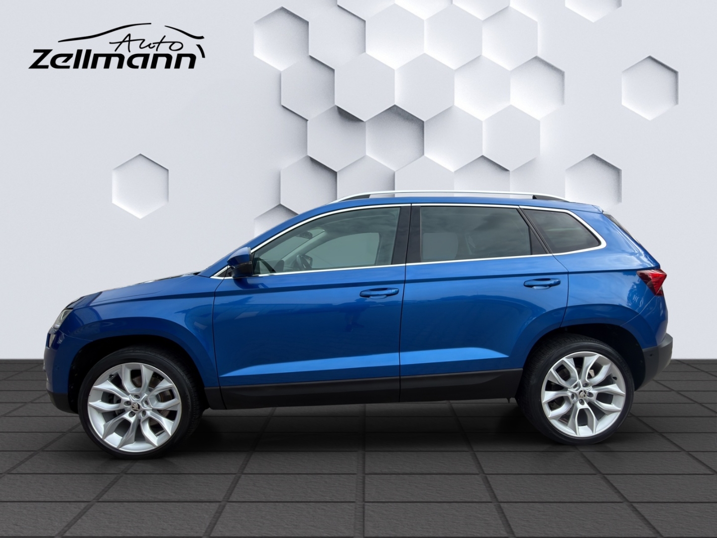 Karoq Style 2.0TDI 110kW DSG 4x4 AHZV LED ACC Rückfahrkamera ParkAssist