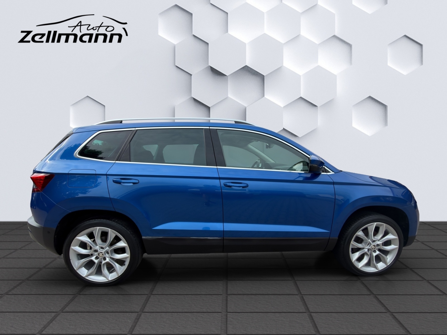 Karoq Style 2.0TDI 110kW DSG 4x4 AHZV LED ACC Rückfahrkamera ParkAssist