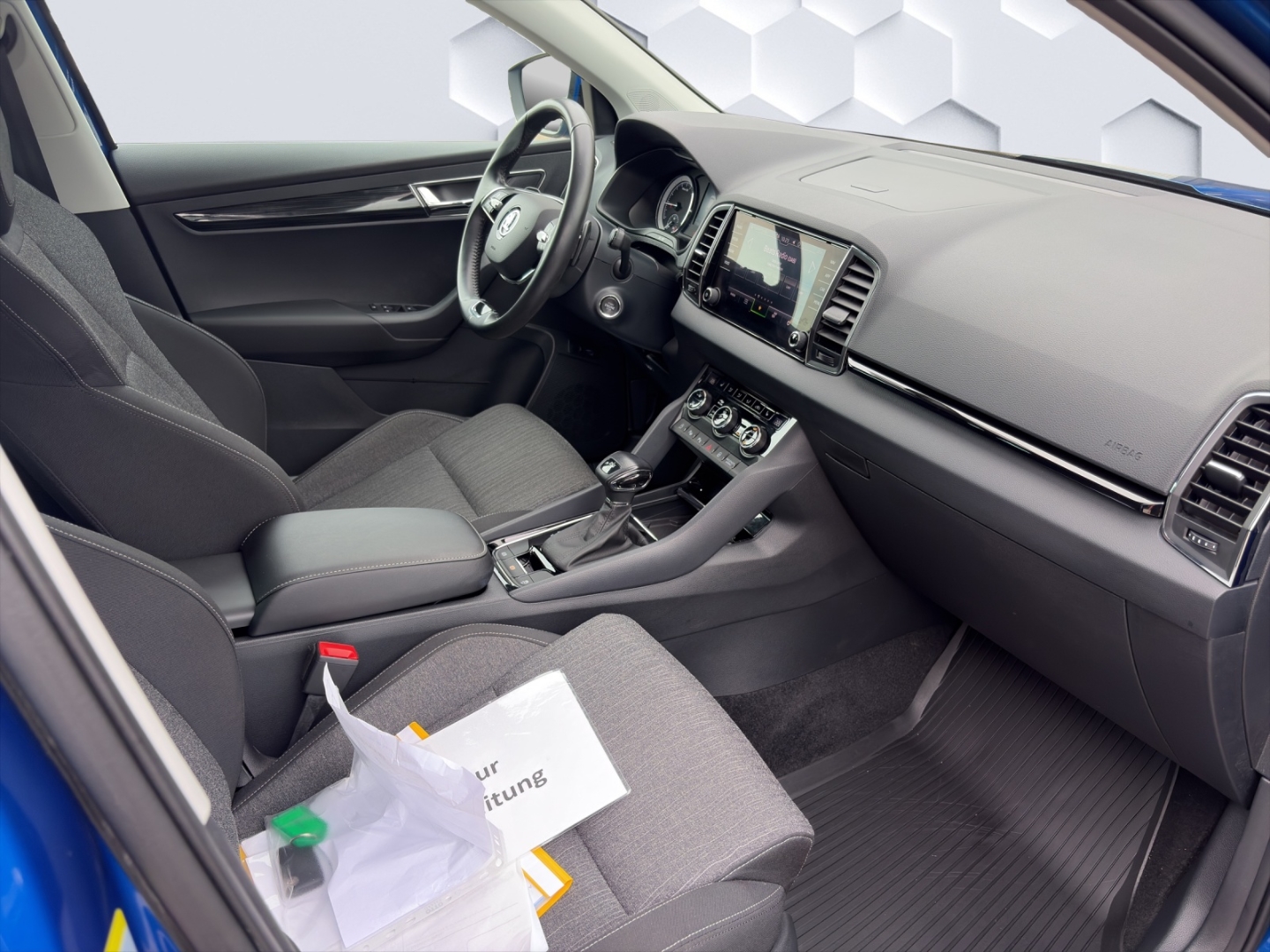 Karoq Style 2.0TDI 110kW DSG 4x4 AHZV LED ACC Rückfahrkamera ParkAssist