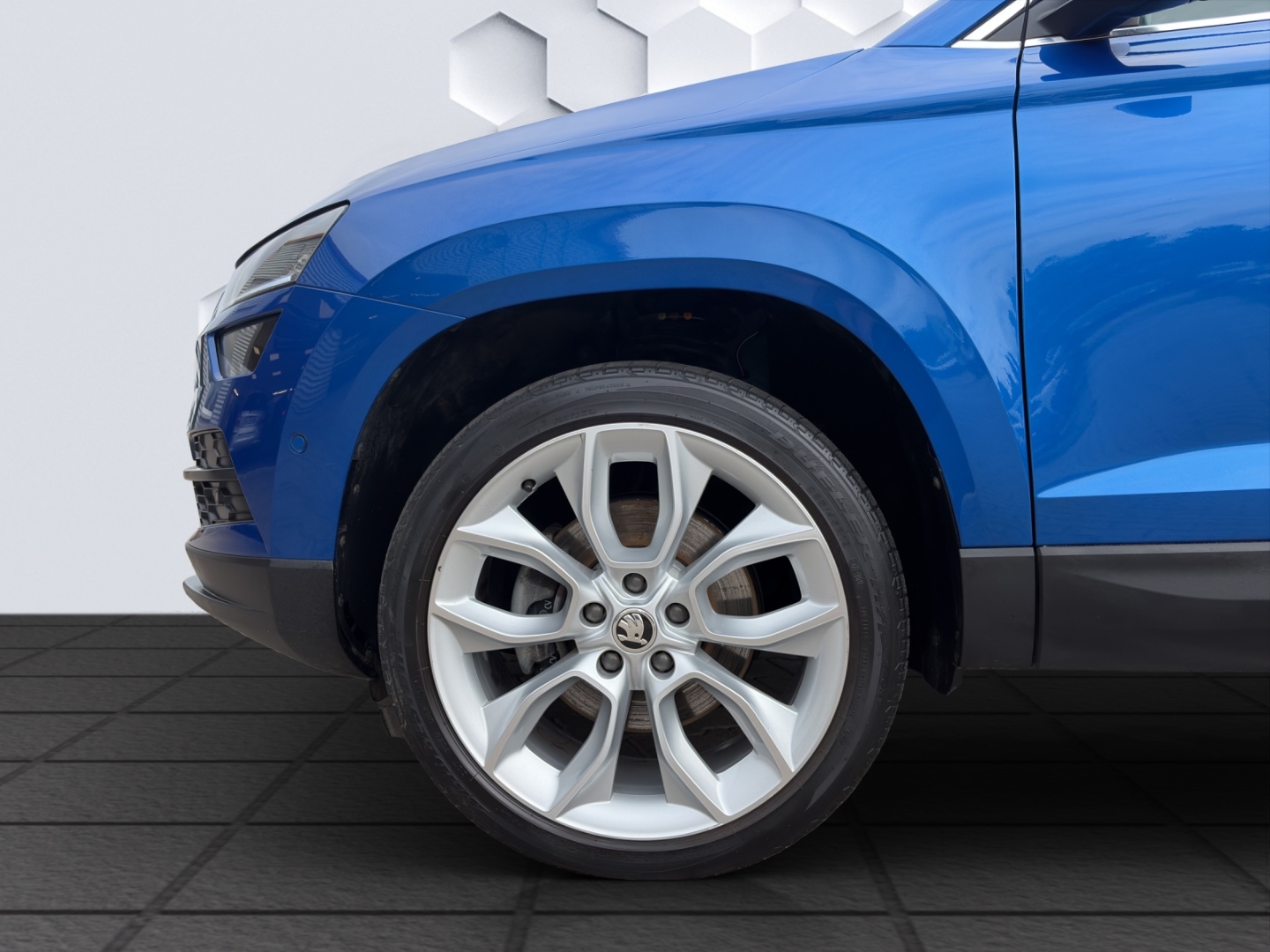 Karoq Style 2.0TDI 110kW DSG 4x4 AHZV LED ACC Rückfahrkamera ParkAssist