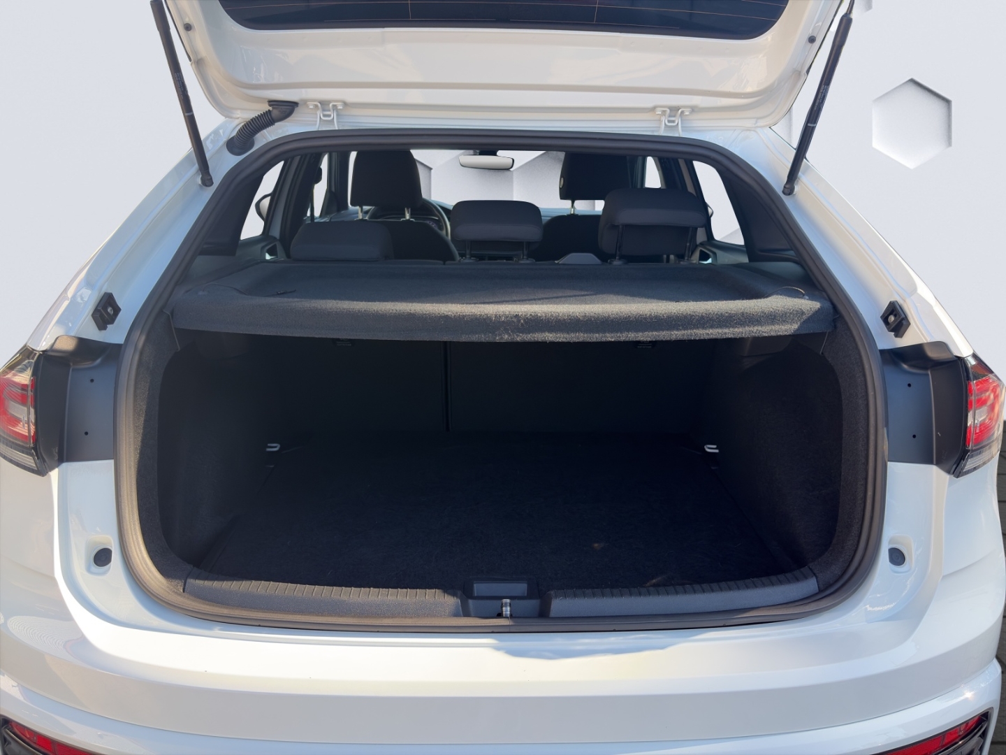 Taigo R-Line 1.0TSI 81kW DSG MatrixLED GJR ACC Rückfahrkamera ParkAssist