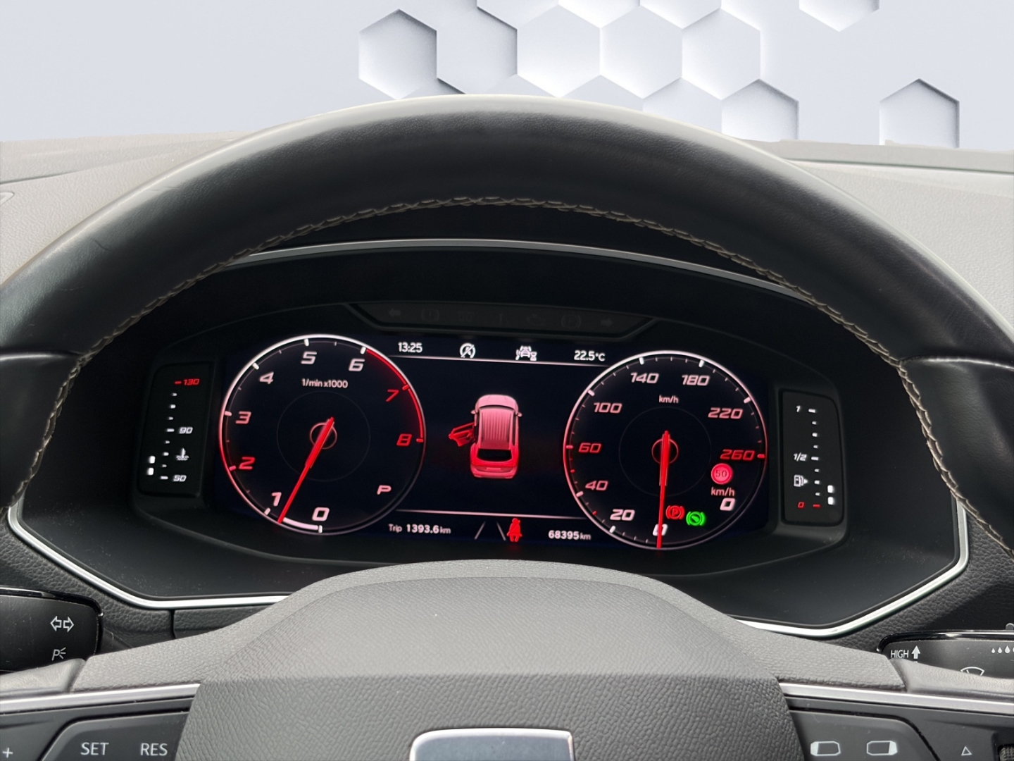 Tarraco Style 1.5TSI 110kW DSG AHZV LED GJR ACC Rückfahrkamera ParkLenkAssist Sitzheizung