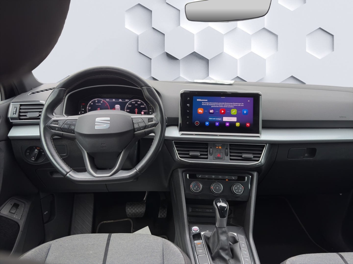 Tarraco Style 1.5TSI 110kW DSG AHZV LED GJR ACC Rückfahrkamera ParkLenkAssist Sitzheizung