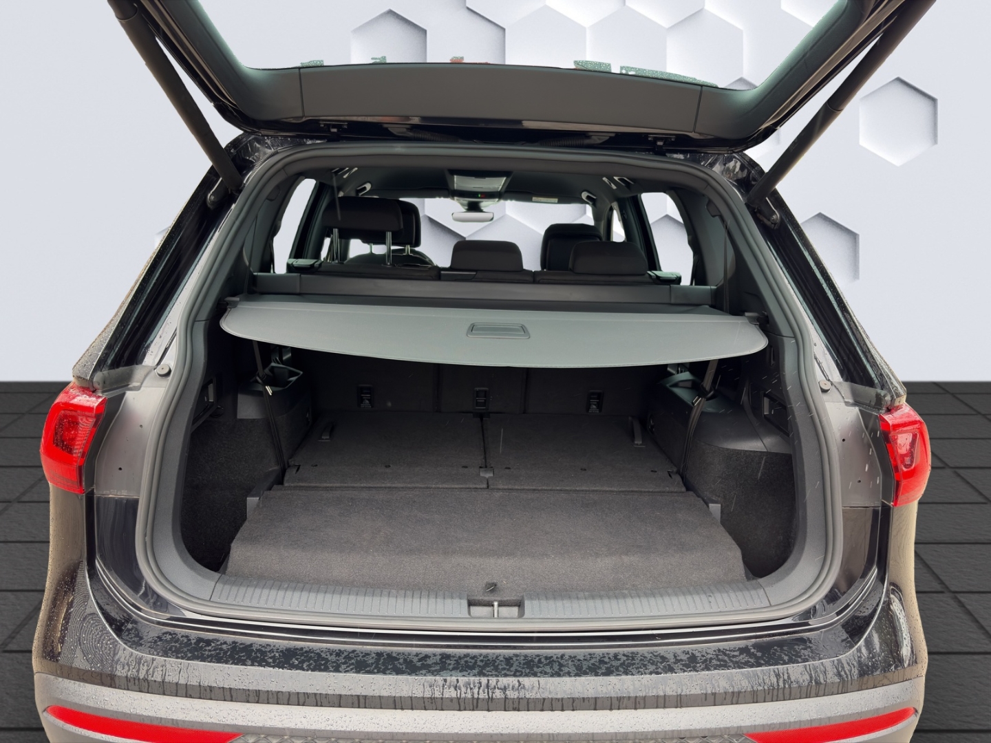 Tarraco Style 1.5TSI 110kW DSG AHZV LED GJR ACC Rückfahrkamera ParkLenkAssist Sitzheizung