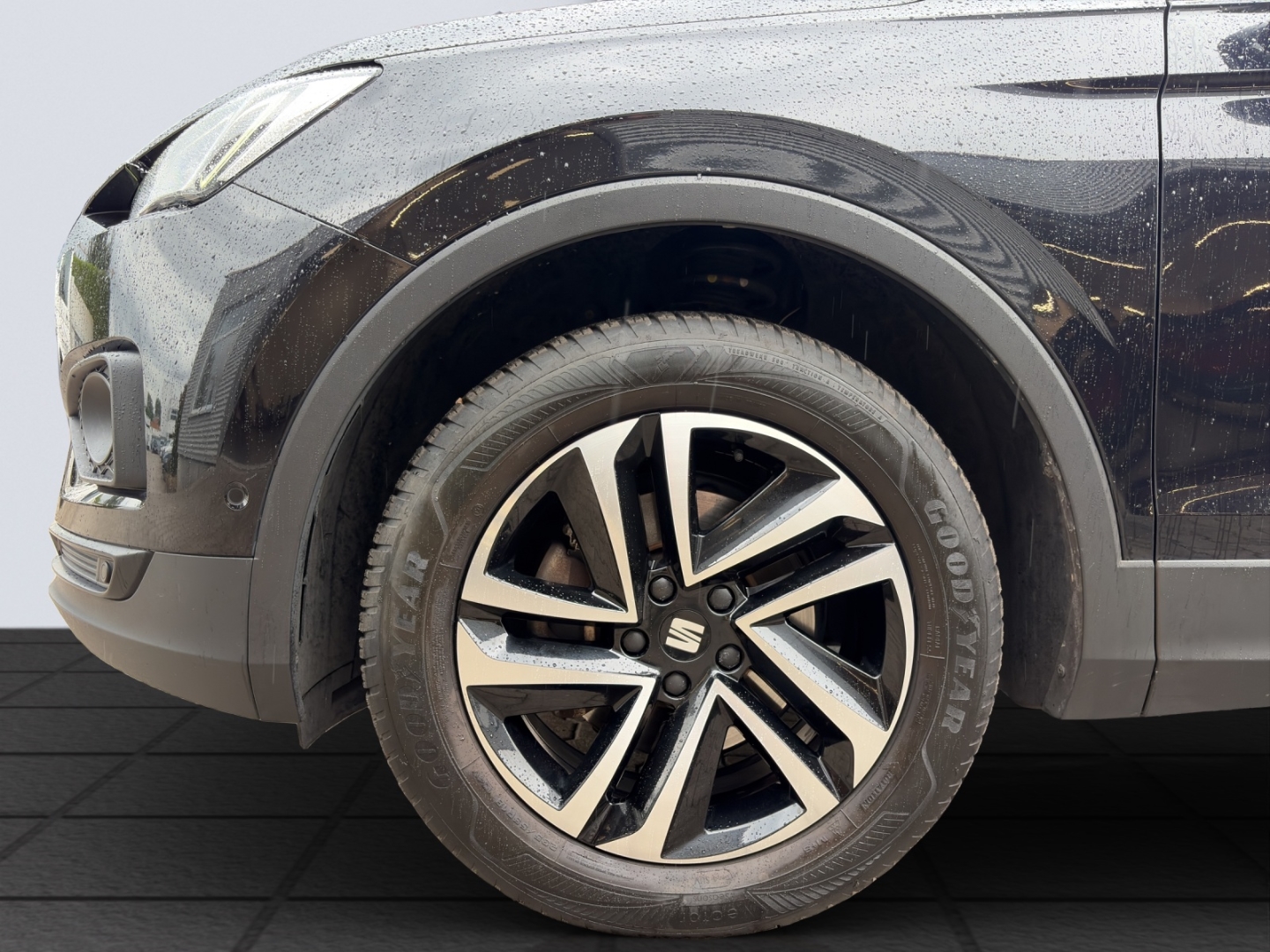 Tarraco Style 1.5TSI 110kW DSG AHZV LED GJR ACC Rückfahrkamera ParkLenkAssist Sitzheizung