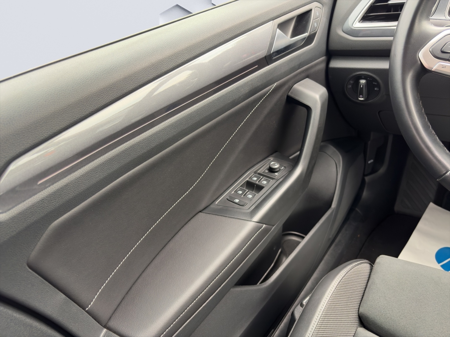 T-Roc 1.5TSI 110kW DSG AHZV LED GJR ACC Rückfahrkamera ParkAssist