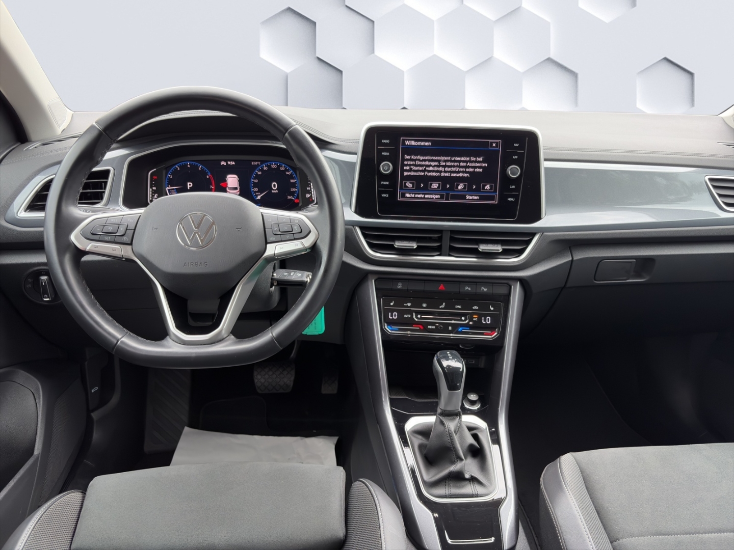 T-Roc 1.5TSI 110kW DSG AHZV LED GJR ACC Rückfahrkamera ParkAssist