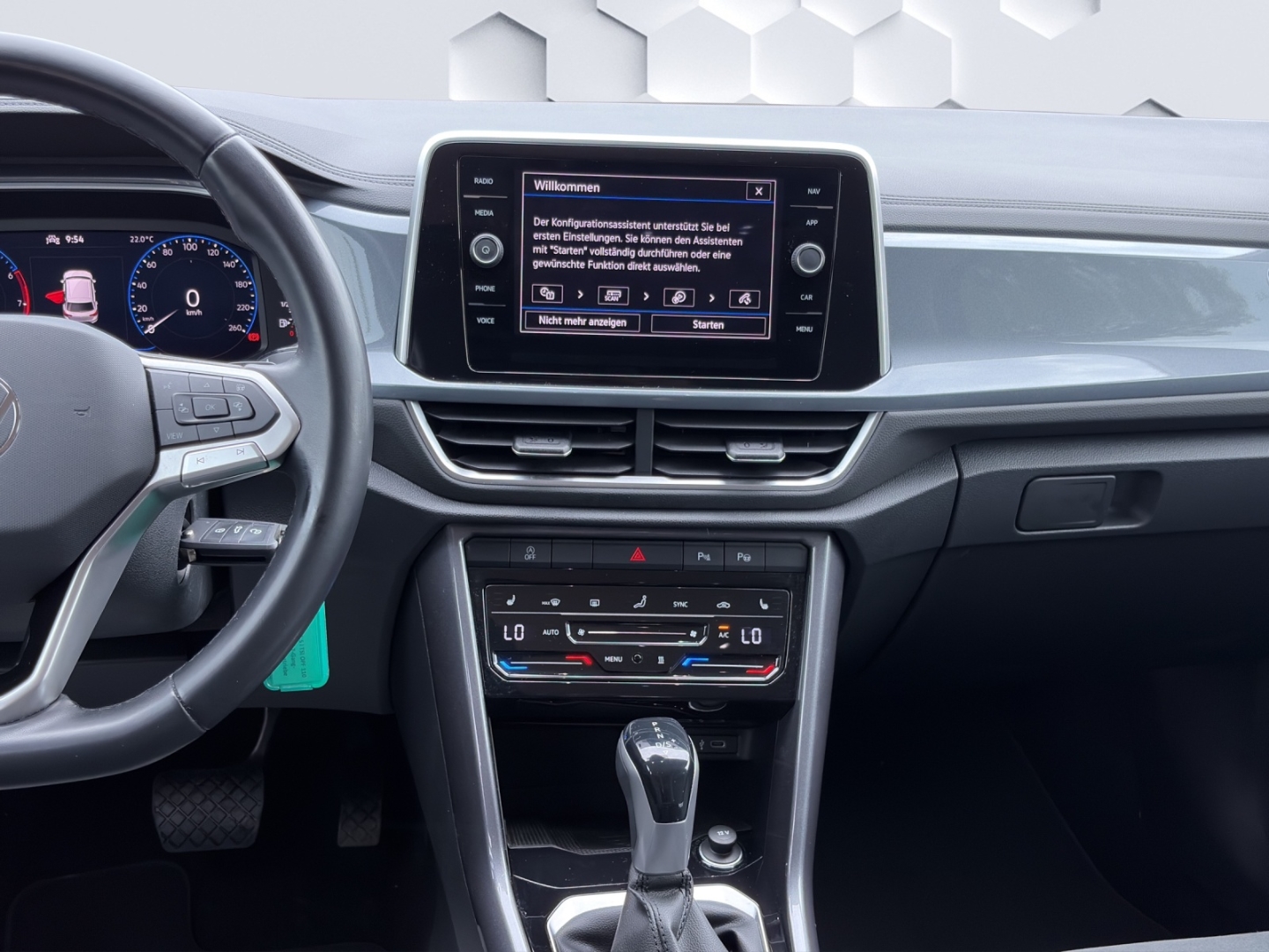 T-Roc 1.5TSI 110kW DSG AHZV LED GJR ACC Rückfahrkamera ParkAssist