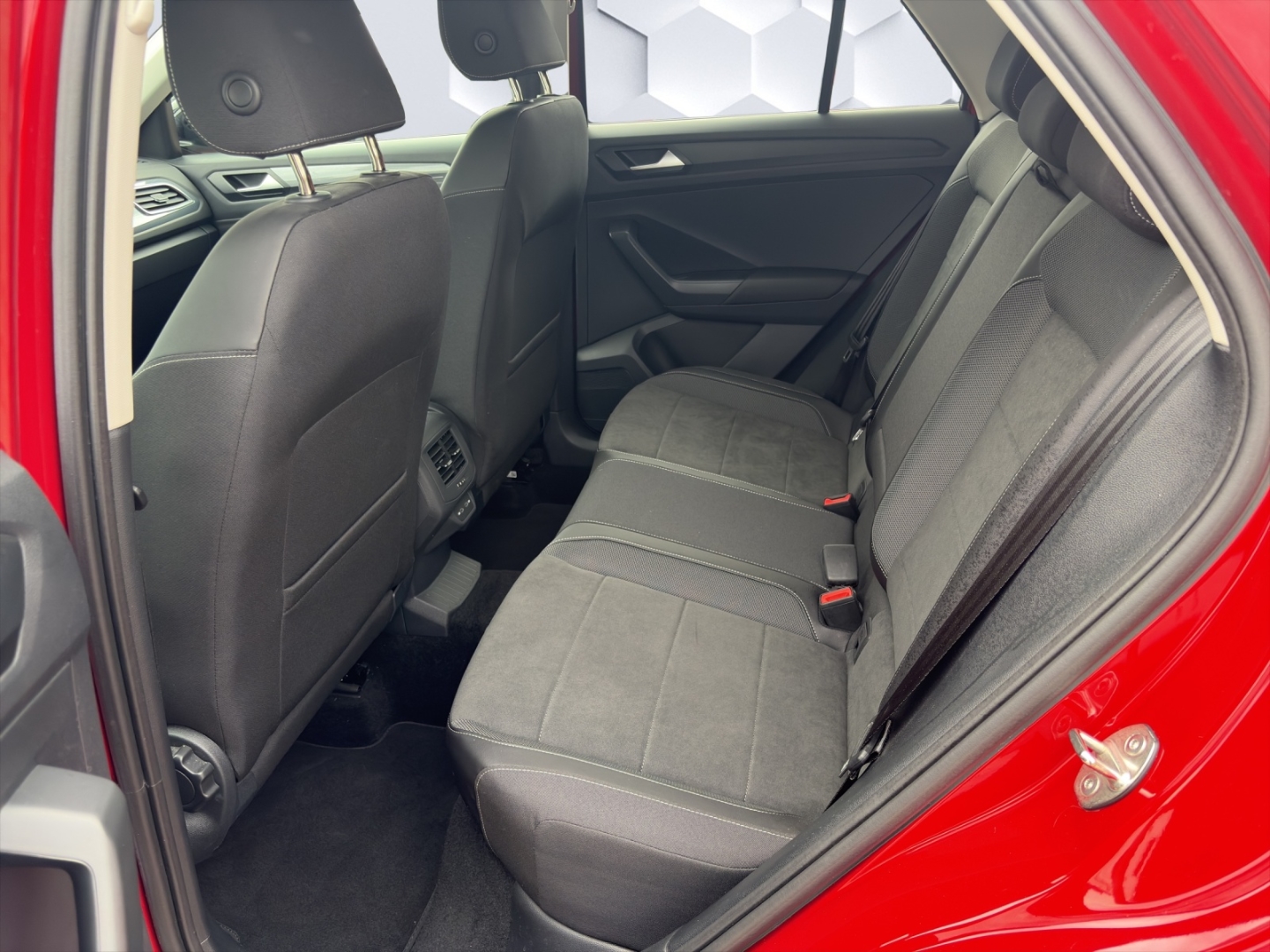 T-Roc 1.5TSI 110kW DSG AHZV LED GJR ACC Rückfahrkamera ParkAssist