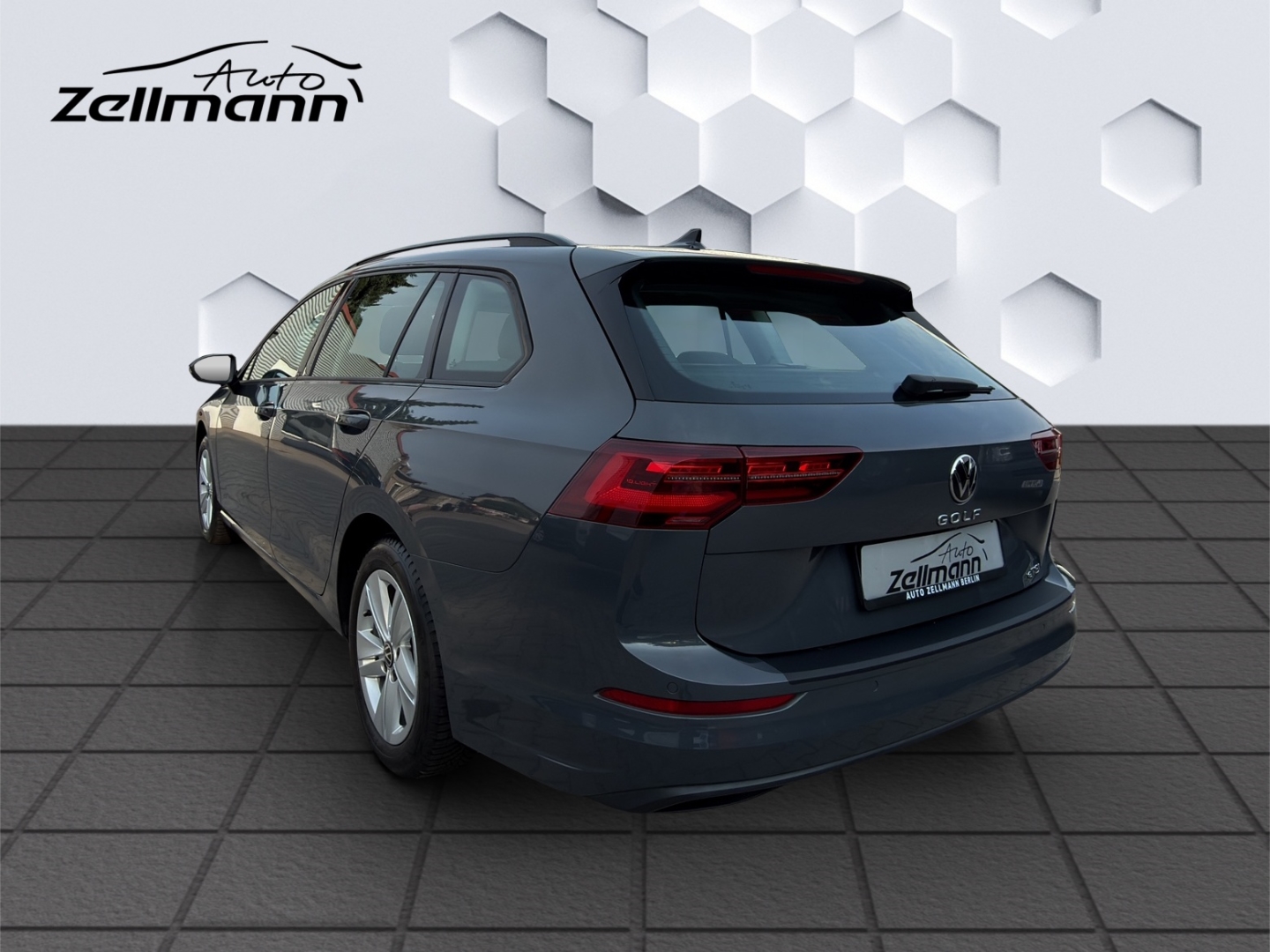 Golf VIII 1.0eTSI DSG Life AHZV MatrixLED PanoDach ACC Rückfahrkamera Sitzheizung