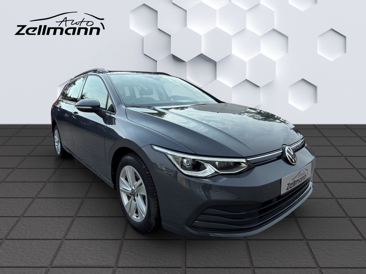 Golf VIII 1.0eTSI DSG Life AHZV MatrixLED PanoDach ACC Rückfahrkamera Sitzheizung